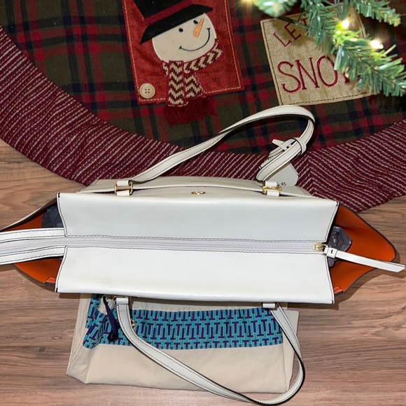 Tory Burch Parker Ivory Mango Large Tote - Picture 5 of 16